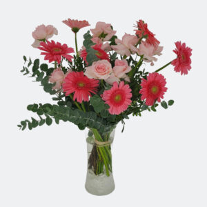 light-pink-roses-in-vase