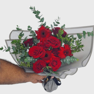 red roses bouquet