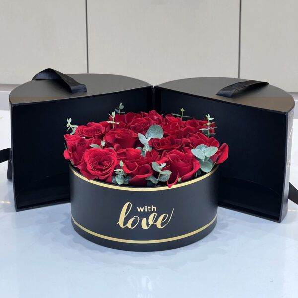 red-rose-gift-box